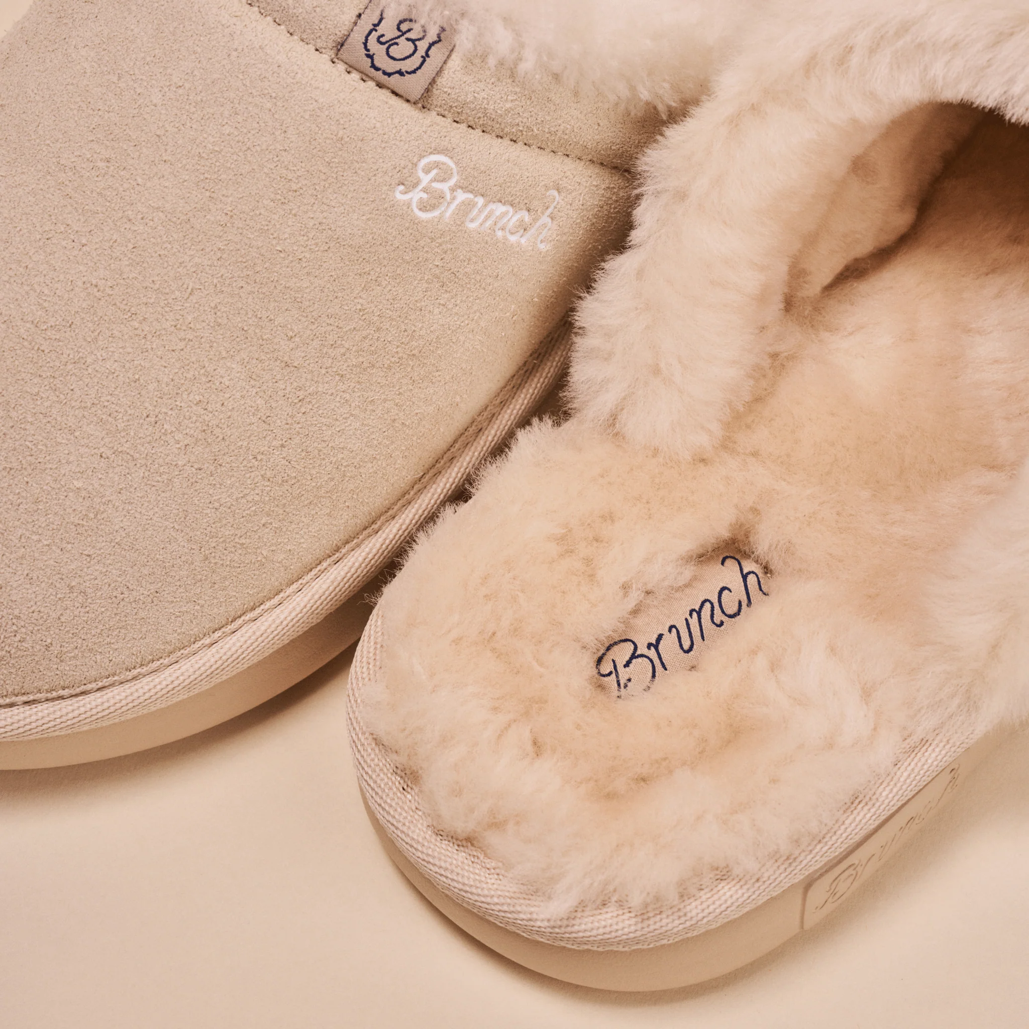 Essential Shearling - Beige - Suede - Image 4