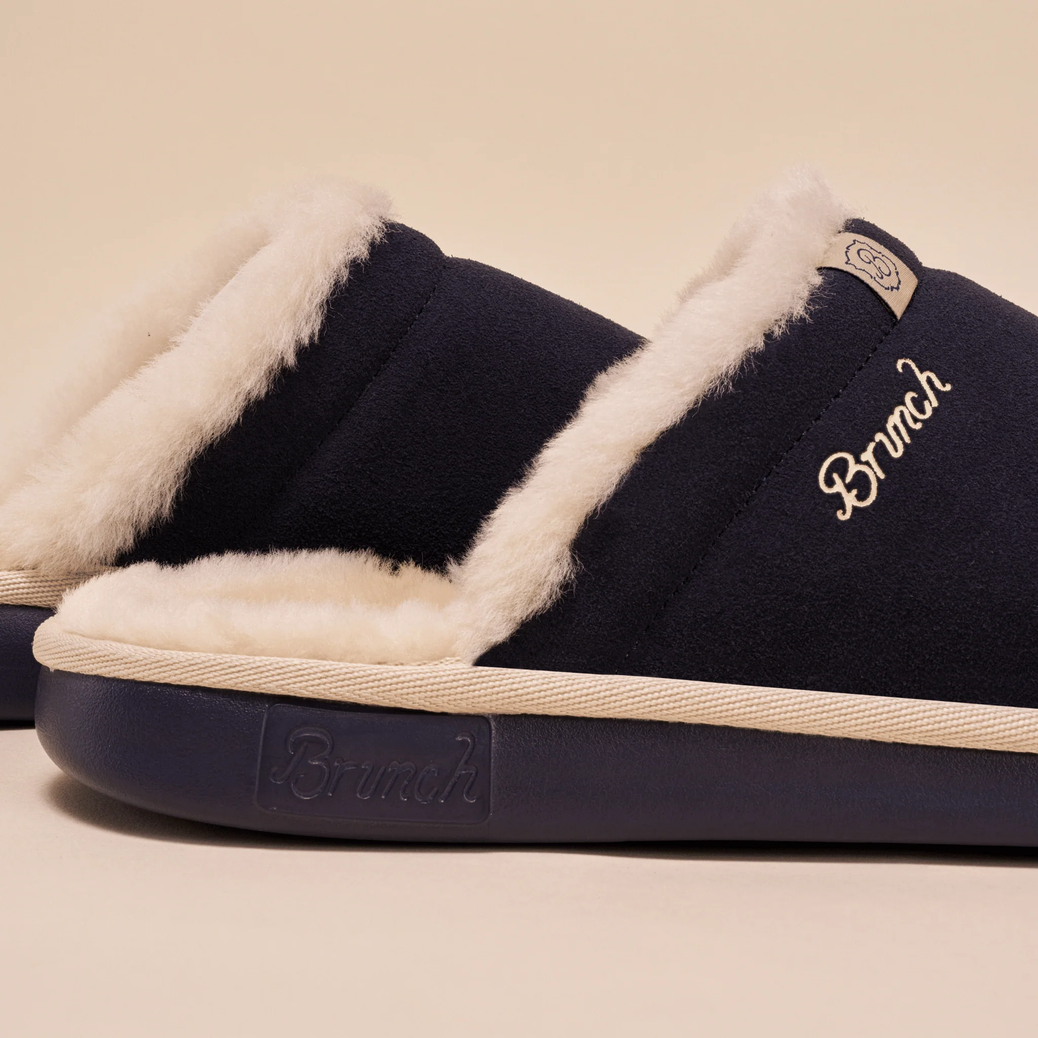 Essential Shearling - Navy - Suede - Image 3