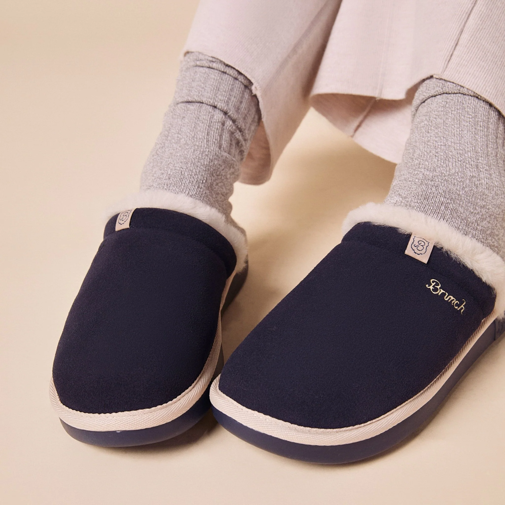 Essential Shearling - Navy - Suede - Image 5